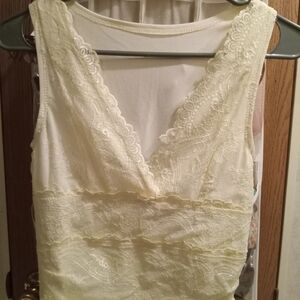 Lace V-Neck Sleeveless Dress Top in Cream